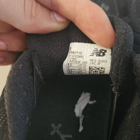 New Balance Women's Fresh Foam X 860 V13, Black/Lead/Black Metallic, 8.5 - Picture 7 of 8